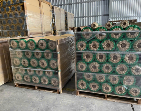 Đóng hàng sản phẩm lên pallet